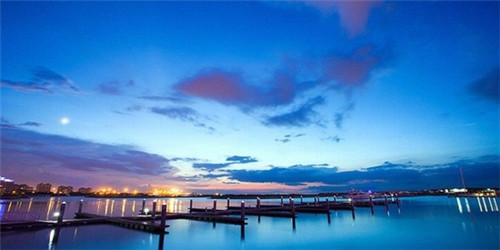 怎么加盟飞翔麻辣烫开店，飞翔麻辣烫加盟复杂吗