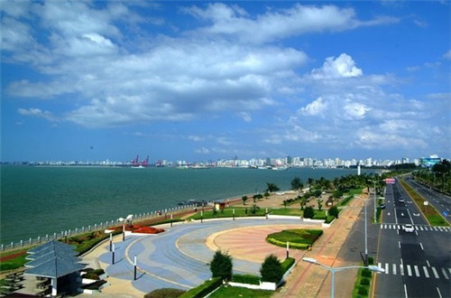 闺蜜一起开店做什么好，和闺蜜创业开烘焙店合适吗